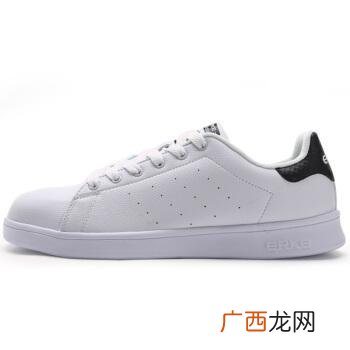 白色鞋带怎样洗才能洗白,白色的鞋带要怎么洗才狠干净？