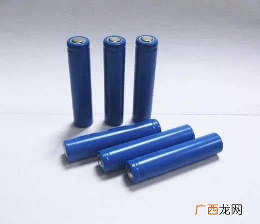 圆柱锂电池有几种规格,三元锂电池最大型号？