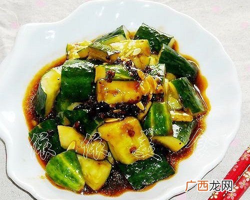 如何做凉拌辣黄瓜,超小厨凉拌黄瓜做法？