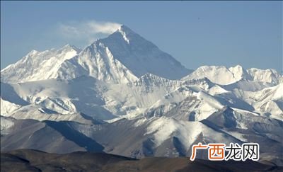 珠穆朗玛峰高多少米,珠穆朗玛峰是千米还是米？