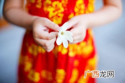 祝福别人爱情长久的话,结婚纪念日有深度有品位的句子？