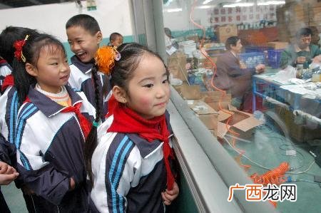 打零工的工作单位要怎么填,在家待岗期间可以找临时工吗？