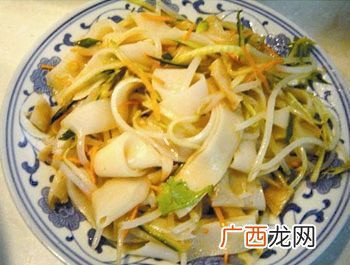 凉皮怎么炒好吃,蒜苗炒米皮的做法？