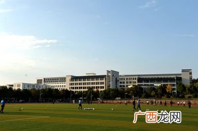黄山学院专升本有哪些专业,黄山学院的英语专业的专升本好考吗？
