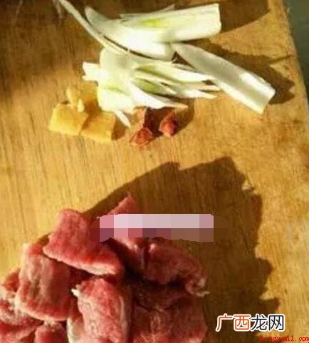 炖肉需要放什么调料 炖出来的肉 炖肉需要放什么调料