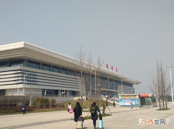 湖州高铁站在哪里,湖州高铁站到湖州东站有多远？