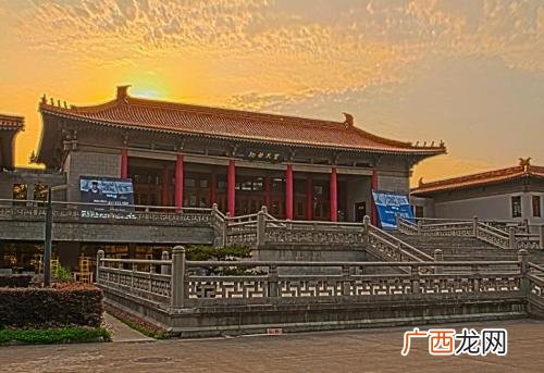 南京博物馆和南京博物院的区别,南京博物馆和博物院区别?