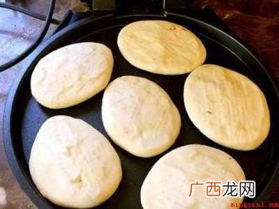 怎么吃羊肉泡馍