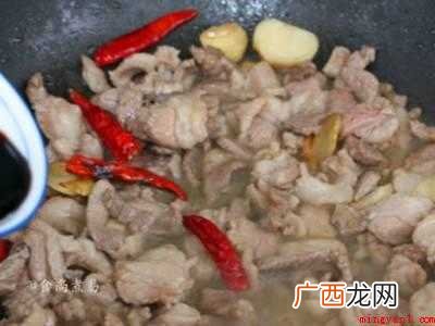 春天新鲜薄荷叶怎么吃