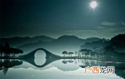 玉人何处教吹笛上一句,1.,映带残阳一抹红.2.（ ）玉人何处教吹萧.3.（ ）山花风叶暮萧萧.4？