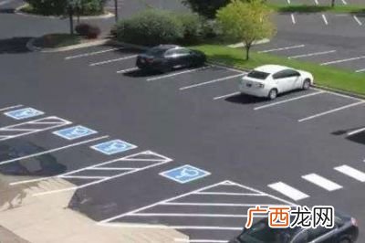 小区车位有哪几种类型,黄牌车位和蓝牌车位有什么不同？