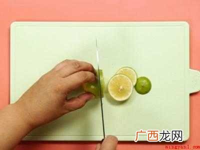 新鲜百香果怎么吃