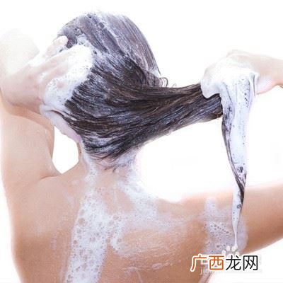 怎么让头发柔顺,怎样让头发变得柔顺飘逸？
