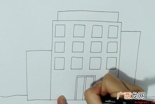 医院的简笔画怎么画呢? 医院的简笔画怎么画