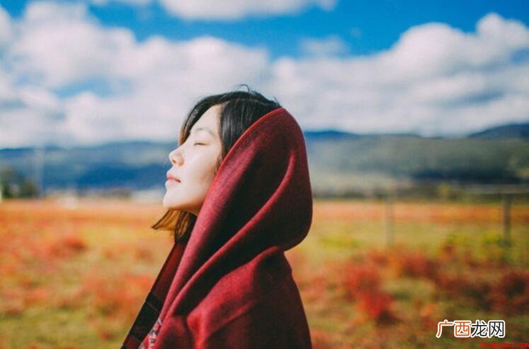 表明时间过得快的句子有什么 表示时间过得快的句子有哪些
