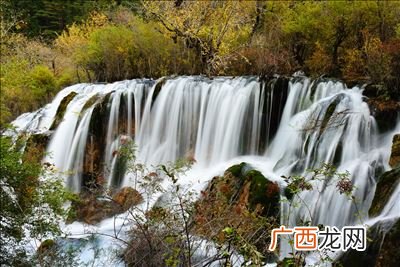 九寨沟最大的瀑布是什么,九寨沟必去十大瀑布？