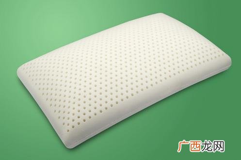 乳胶枕怎么清洗,乳胶枕怎么样清洗?多长时间清洗一次较好？