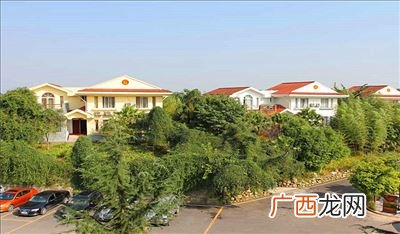 绵阳市罗浮山泡温泉,请问，安县罗浮山哪里的温泉设施好些，价格如何？