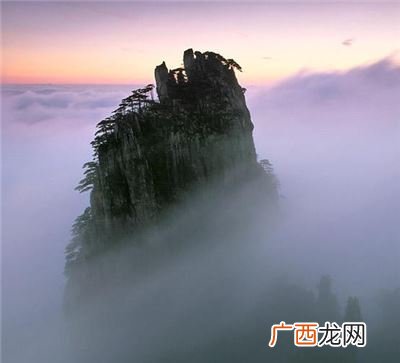 日照香炉生紫烟化学解释,日照香炉生紫烟是什么变化，是化学变化吗？