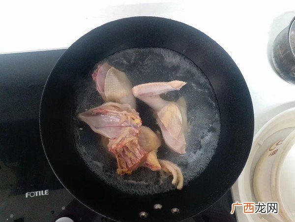 鸡油怎样吃法煮老母鸡出的一层油,老母鸡太油了怎么办？