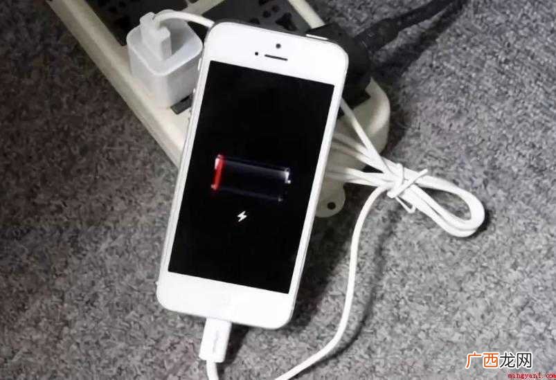 为什么手机充电很慢吗 为什么手机充电很慢