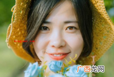 简略回应实际上笑靥如花这一词语的意思是形容女子的笑脸像花儿一 笑靥如花什么意思