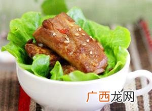 蒜香烤排骨的做法,电饼铛做蒜香排骨方法？