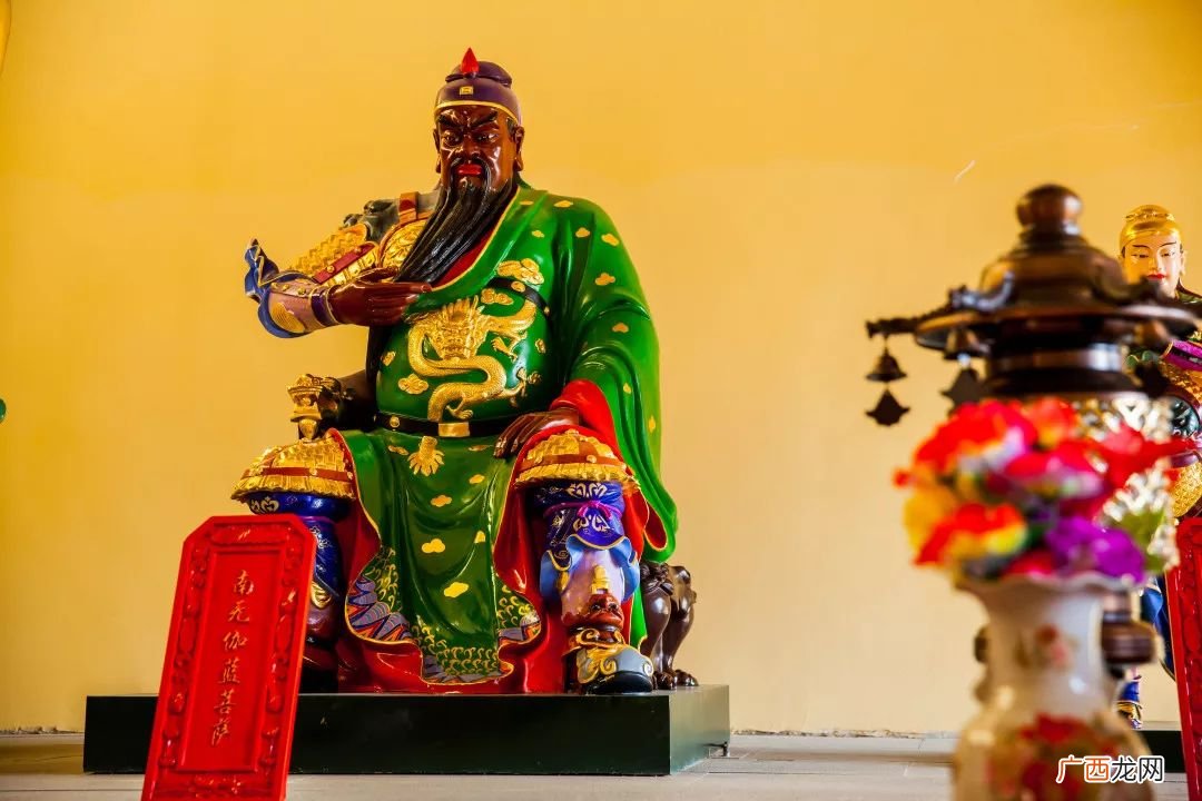 珈蓝和伽蓝各是什么意思,伽蓝化妆品品牌有哪些？