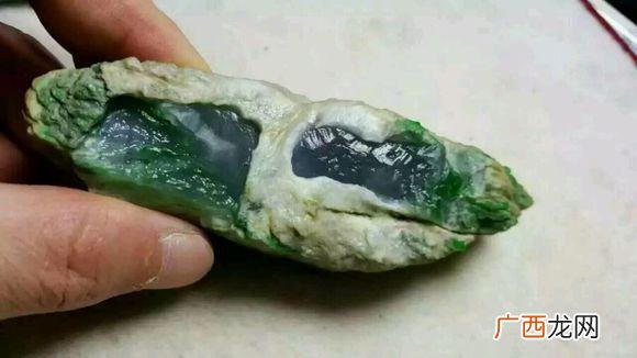 木纳翡翠属于什么档次,形容木那原石场口的句子?