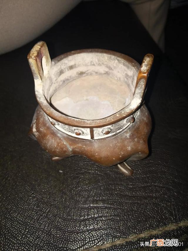 青铜器的纹饰有,青铜器的主要纹饰有哪些？