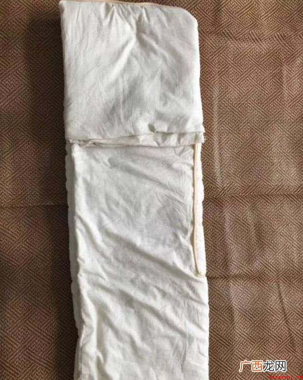 叠被子的简易步骤是什么 叠被子的简单步骤是什么
