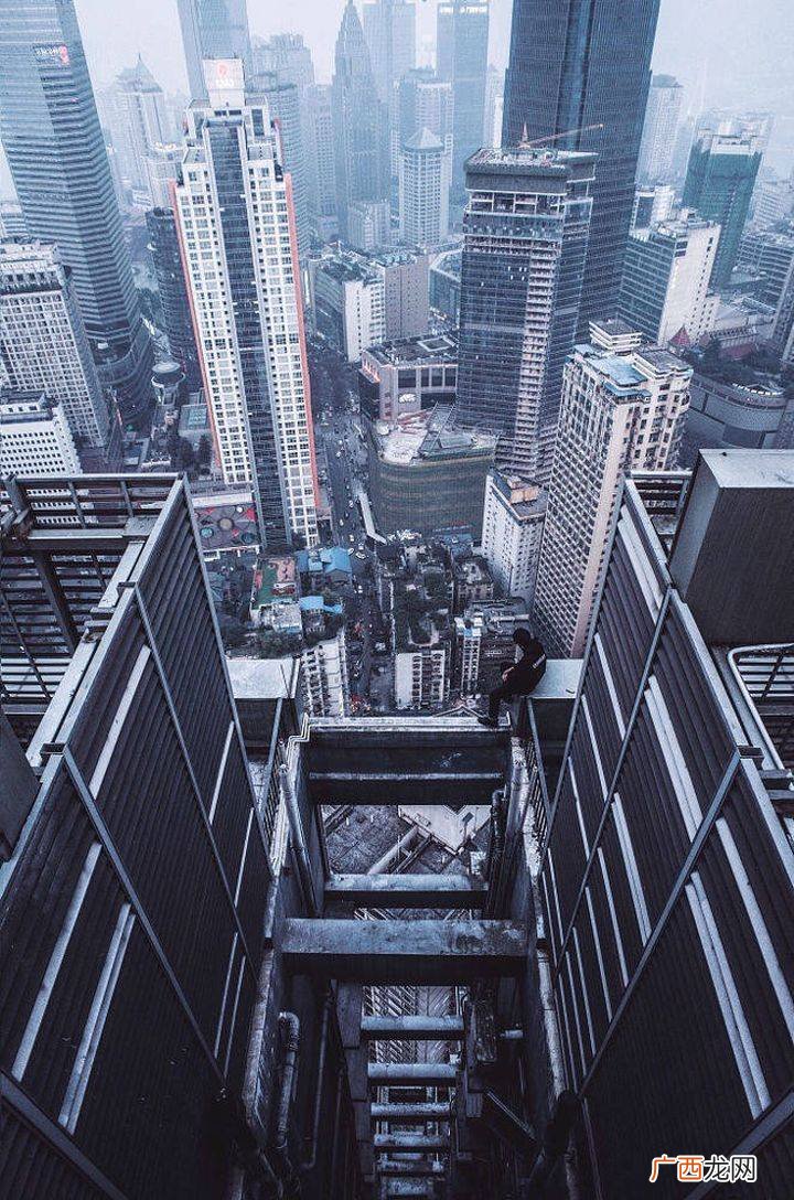重庆渝中区有哪些大型商场,两路口有哪些大型商场?两路口有哪些大型商场？