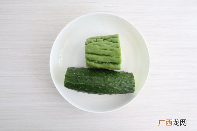 苦瓜汁怎么做,苦瓜汁需要放盐吗？