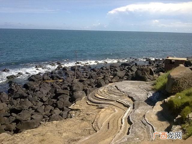 硇洲岛旅游攻略是什么,硇洲岛的旅游指南？