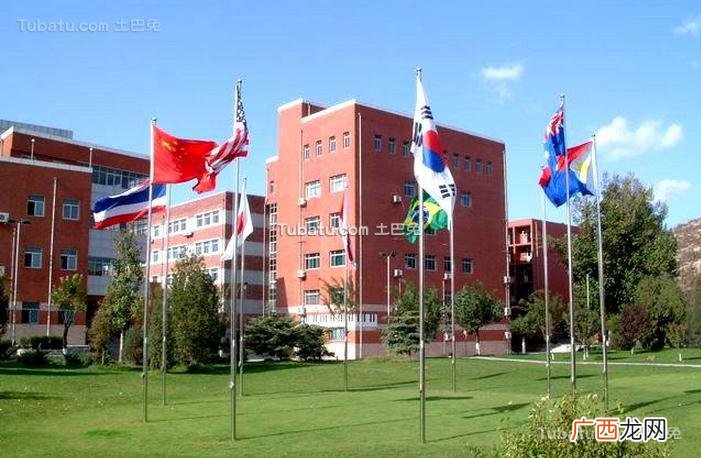 西安哪有私立贵族学校,曲江贵族私立学校有几个？