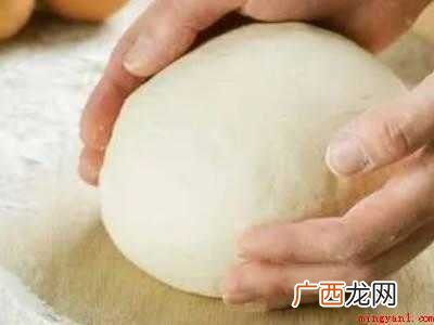 软皮馅饼怎么和面