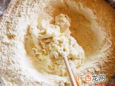 软皮馅饼怎么和面