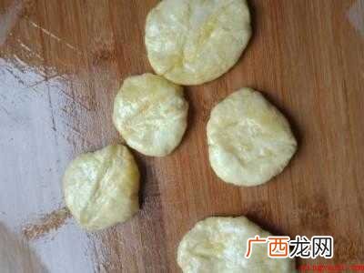 软皮馅饼怎么和面