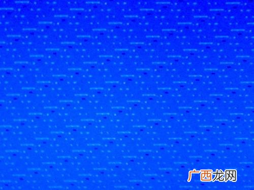 请问电脑开机画面花屏是什么原因,580显卡开机短暂花屏？