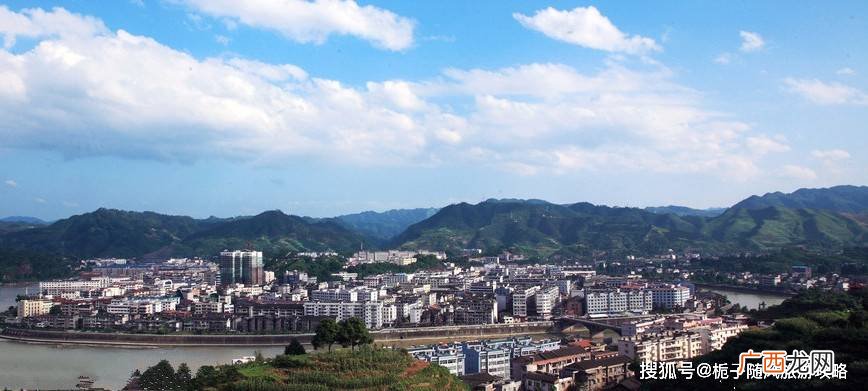 怀化位于湖南什么地方,怀化是河北的吗？