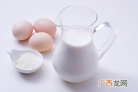 牛奶冲鸡蛋的好处,牛奶和鸡蛋对骨骼恢复有好处吗？