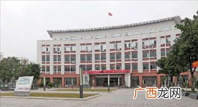 五华县有哪些高中,昆明五华区有哪几所公立高中？