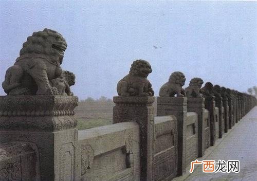 卢沟桥的狮子还有哪些形状,卢沟桥的狮子作者列举了多少种狮子？