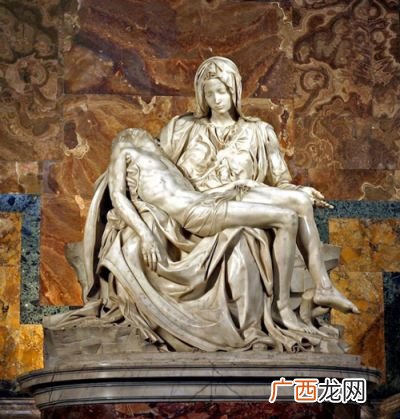 米开朗基罗有哪些主要雕塑作品,米开朗基罗美学特点？