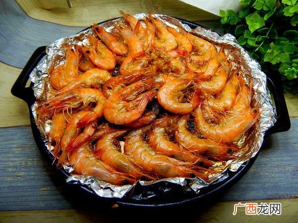 蒜蓉铁板虾的做法怎么做如何做,铁板蒜蓉开边虾最正宗的做法？