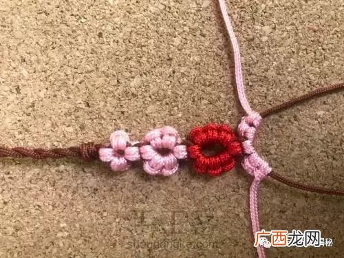 怎样编好看的桃花手链,可以自己的头发手链送给自己吗？