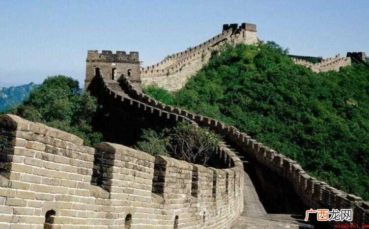 形容长城的四字成语有哪些