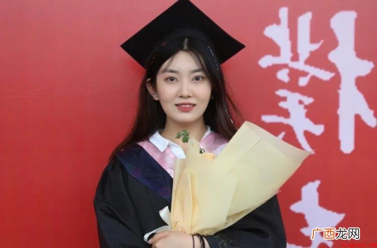 高考状元热捧缘由是什么