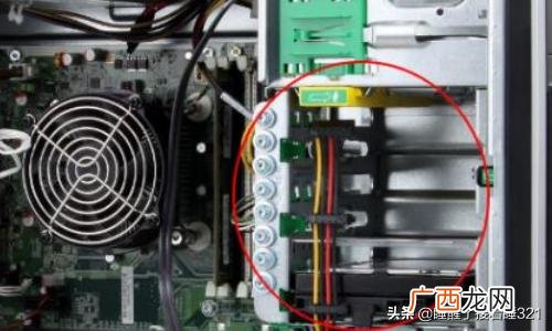 电脑线怎么连接,电脑硬盘线怎么接？