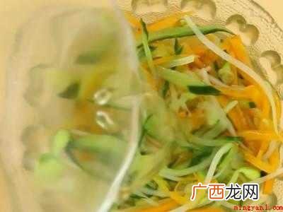 担面的做法及配料的具体操作步骤 担担面的做法及配料